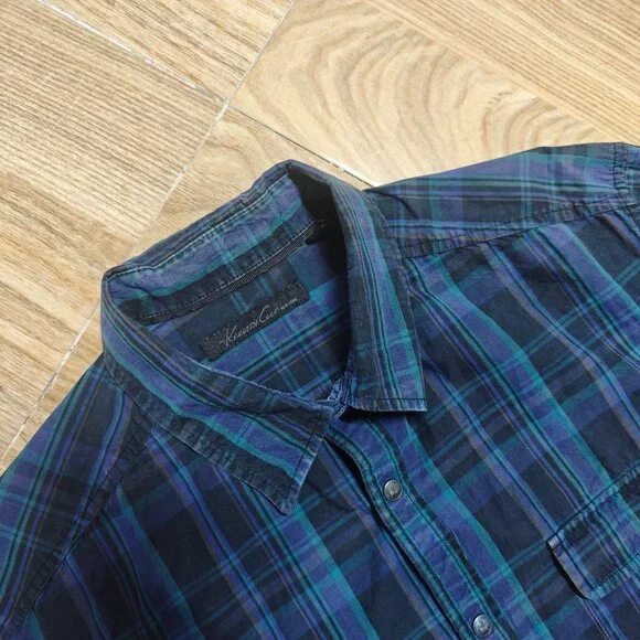 Deep Navy Plaid Flannel Overshirt - Picture 4 of 4
